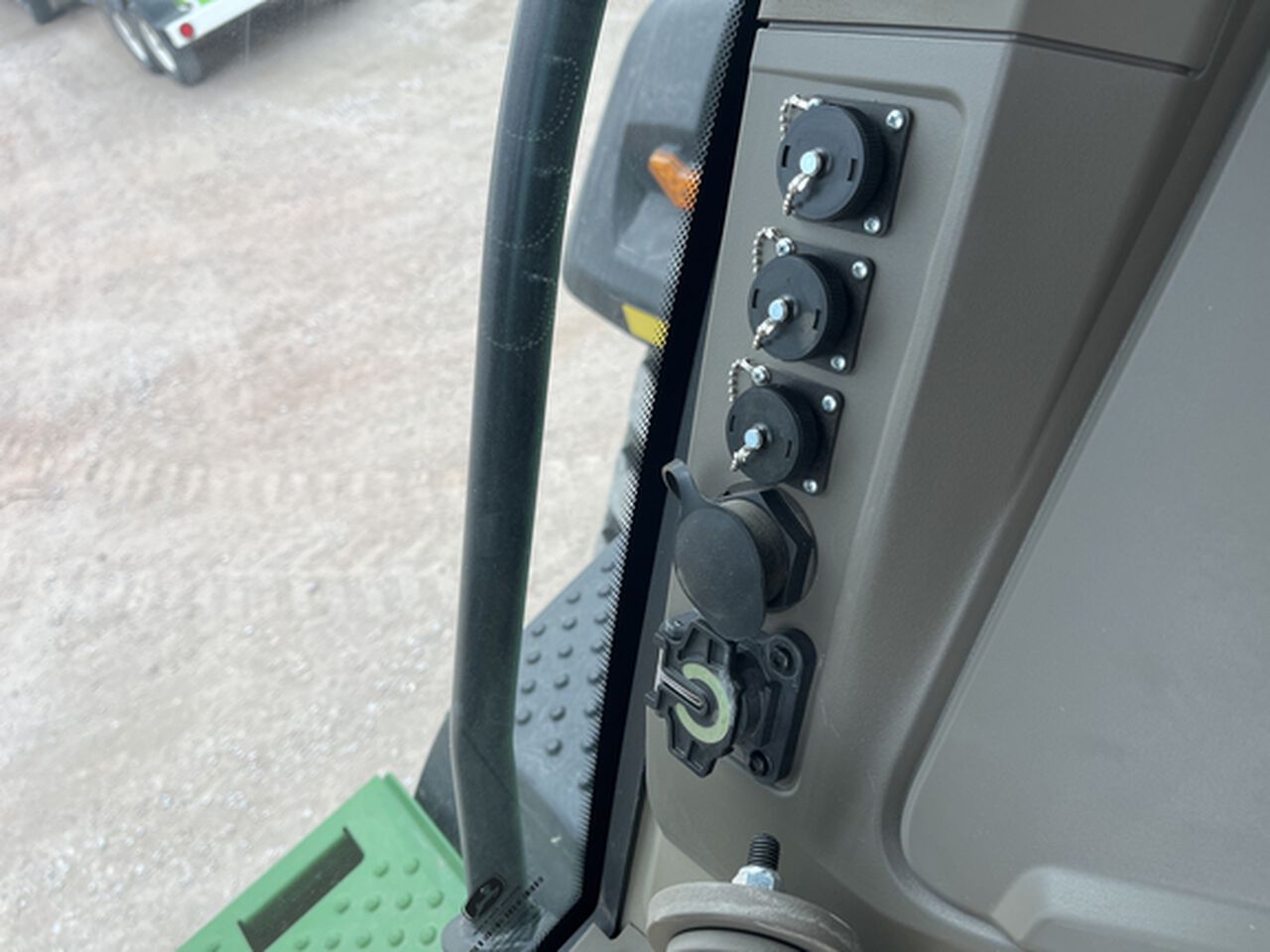 2024 8RX 410 - 435493,  image number 14