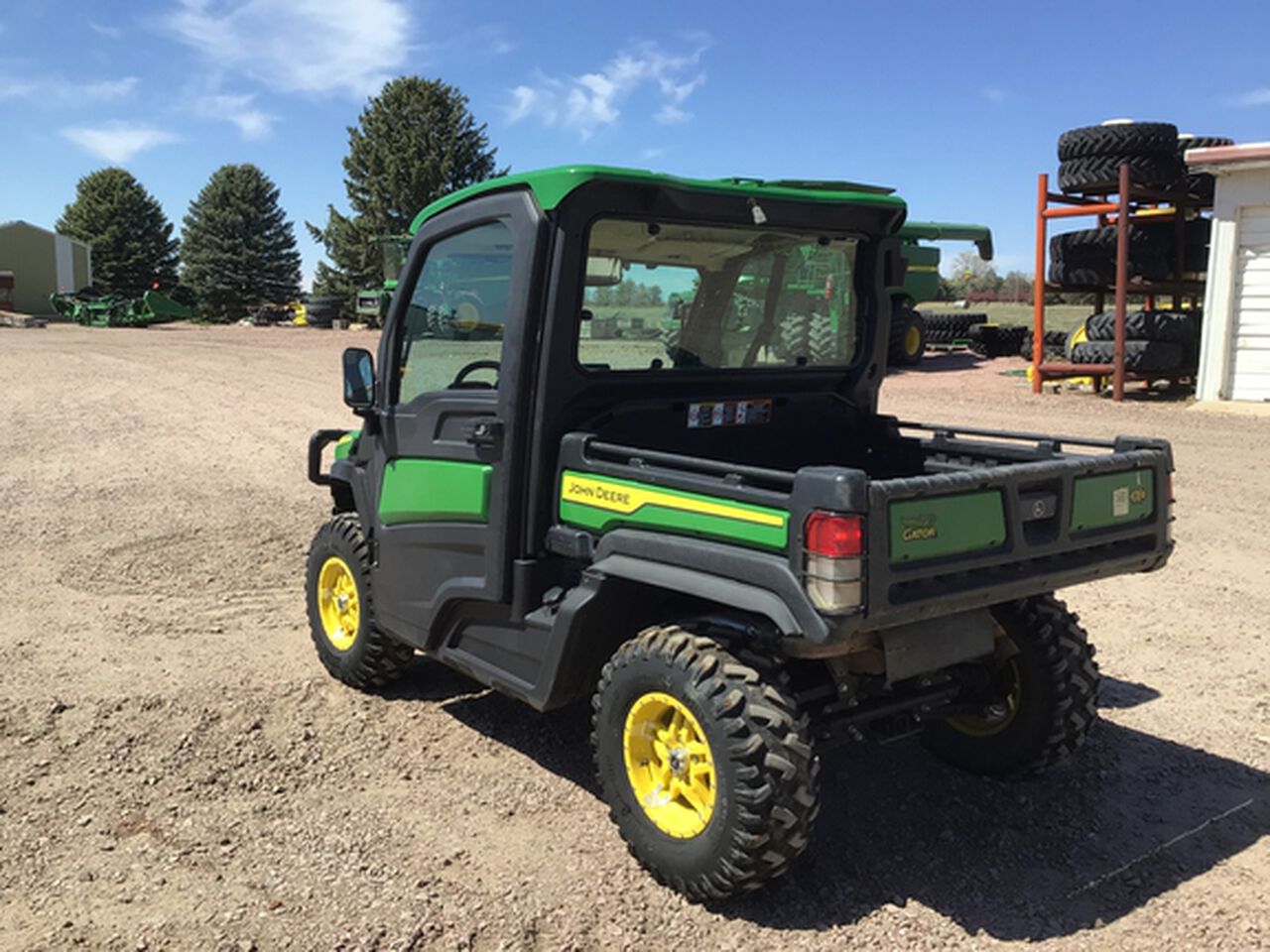 2019 XUV 835M - 438369,  image number 5