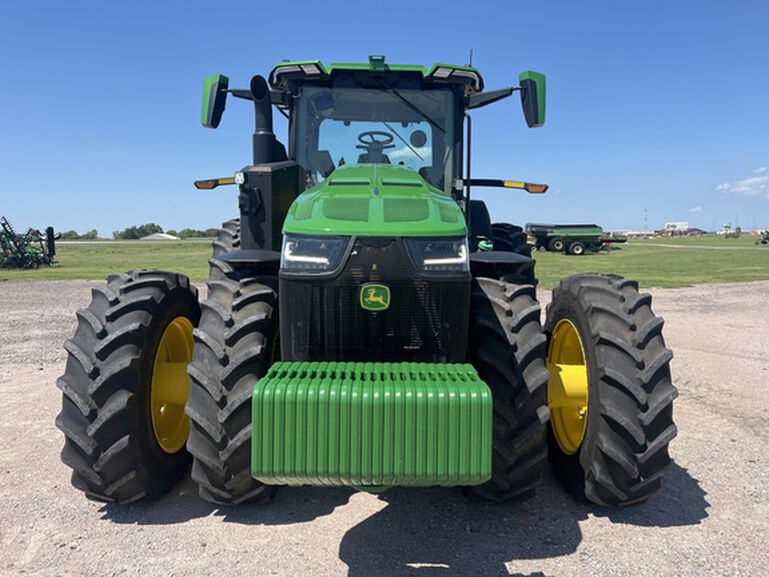 2023 8R 370 - 439767, 