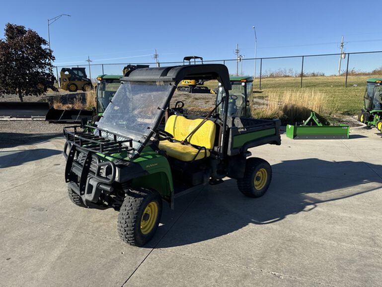 2020 XUV 825E - 435814, 