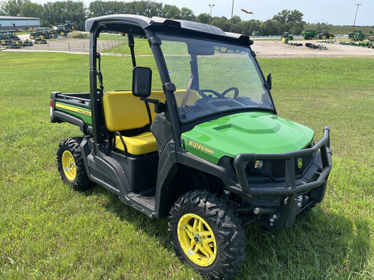 2019 XUV 835M - 447373, 