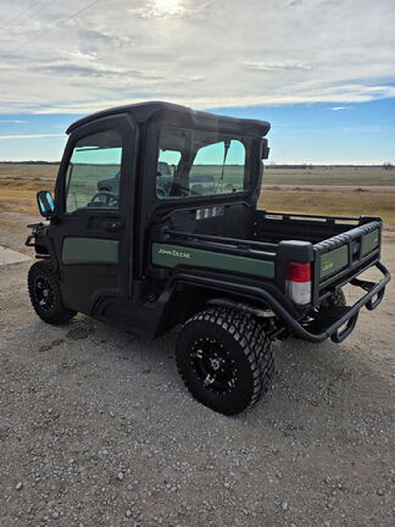 2023 XUV 835M - 444801,  image number 3