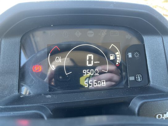 2020 XUV 835M - 411468,  image number 7