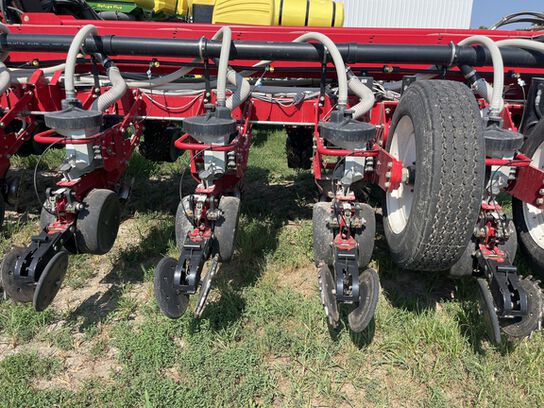 2013 8800 - 434410,  image number 14