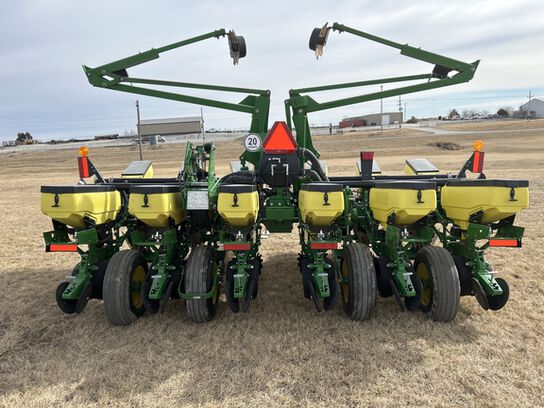 2023 1765 - 440332,  image number 4