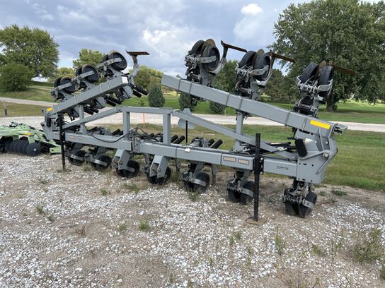 2013 6000 - 440810,  image number 0