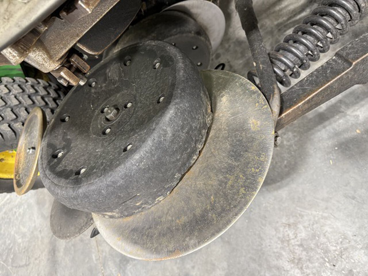 2019 1990 - 438018,  image number 3