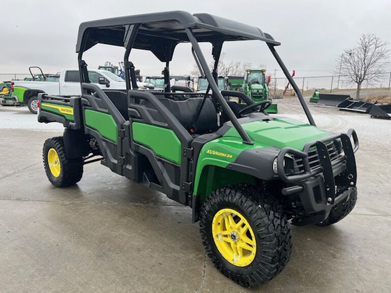 2023 XUV 825M S4 - 419431, 