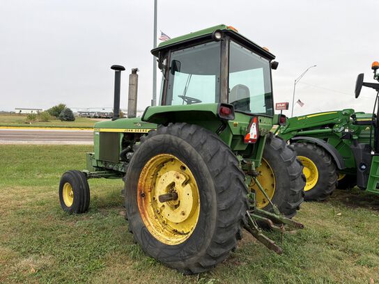 1977 4430 - 440506,  image number 5