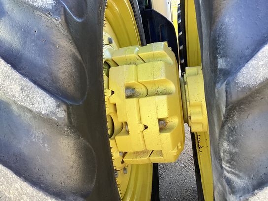 2012 8335R - 442843,  image number 20