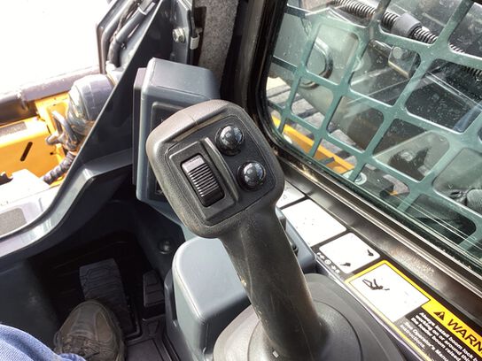 2024 324G - 440308,  image number 12