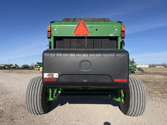 2019 560M - 435496,  image number 4