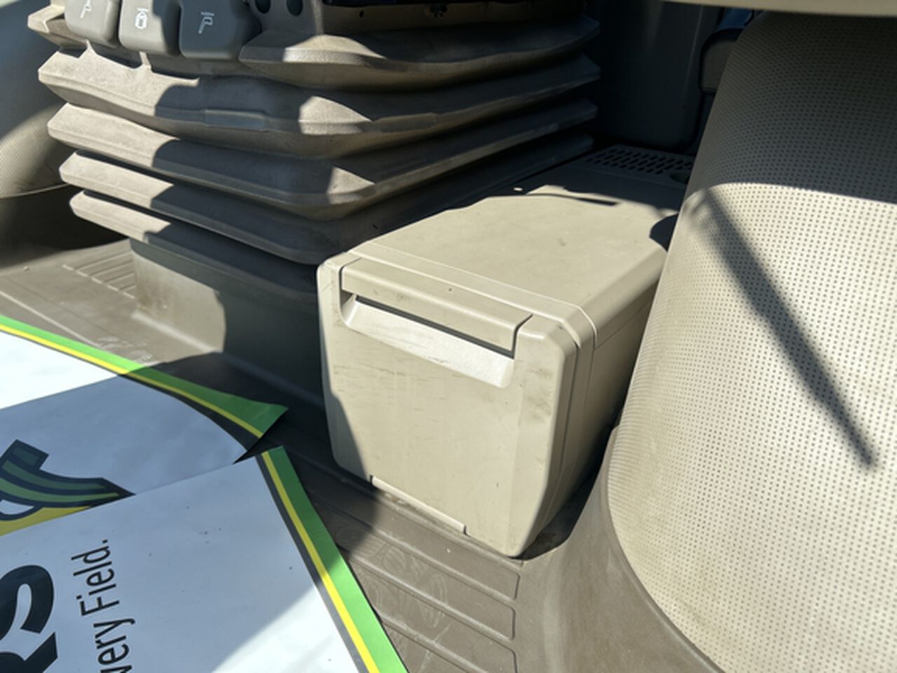 2015 8345RT - 441599,  image number 9