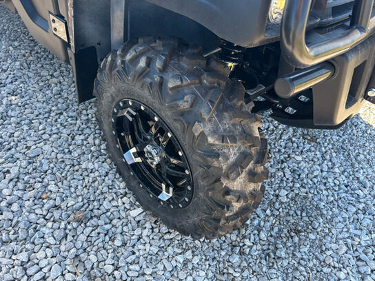 2024 XUV825M S4 - 426628,  image number 8