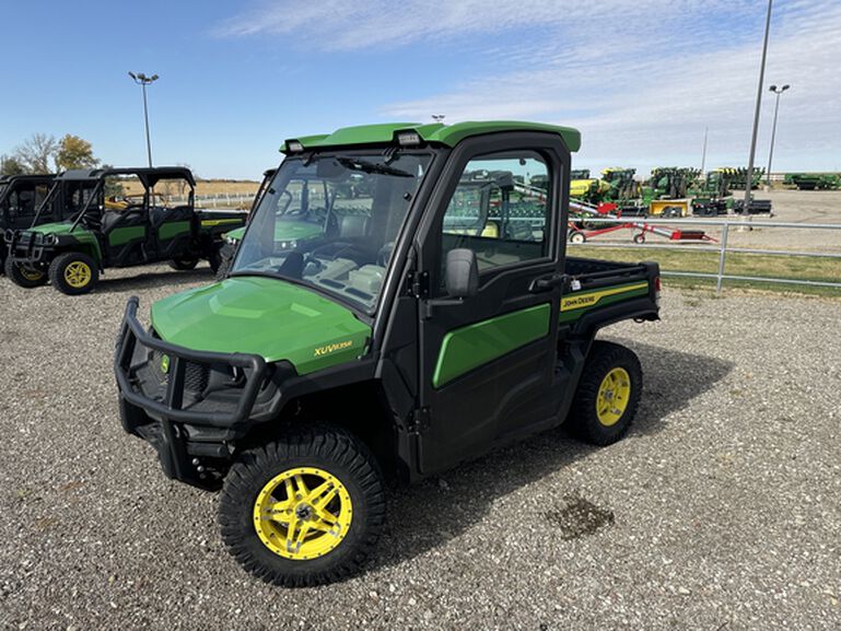 2023 XUV 835R - 429354, 