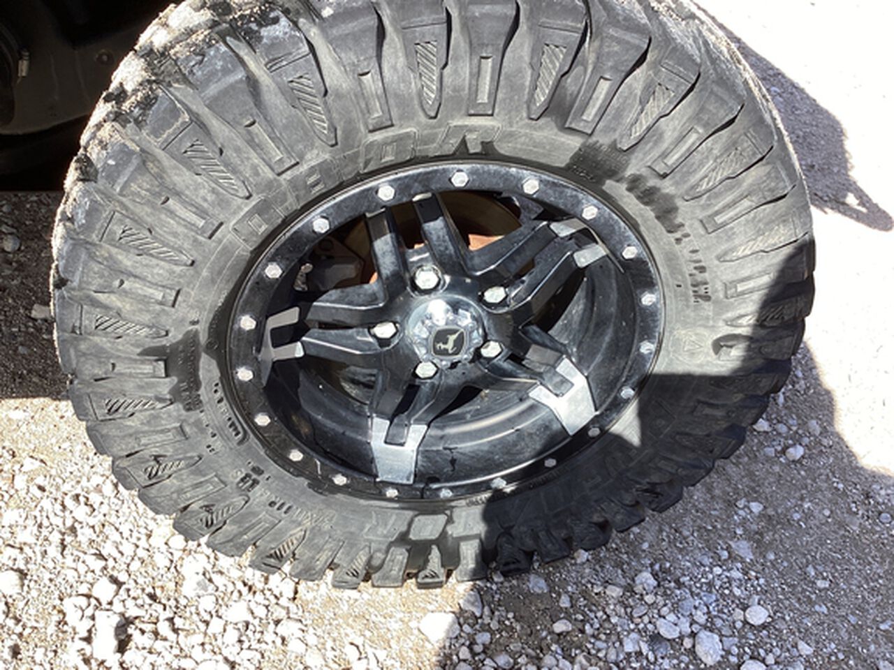 2023 XUV 835M - 441954,  image number 21