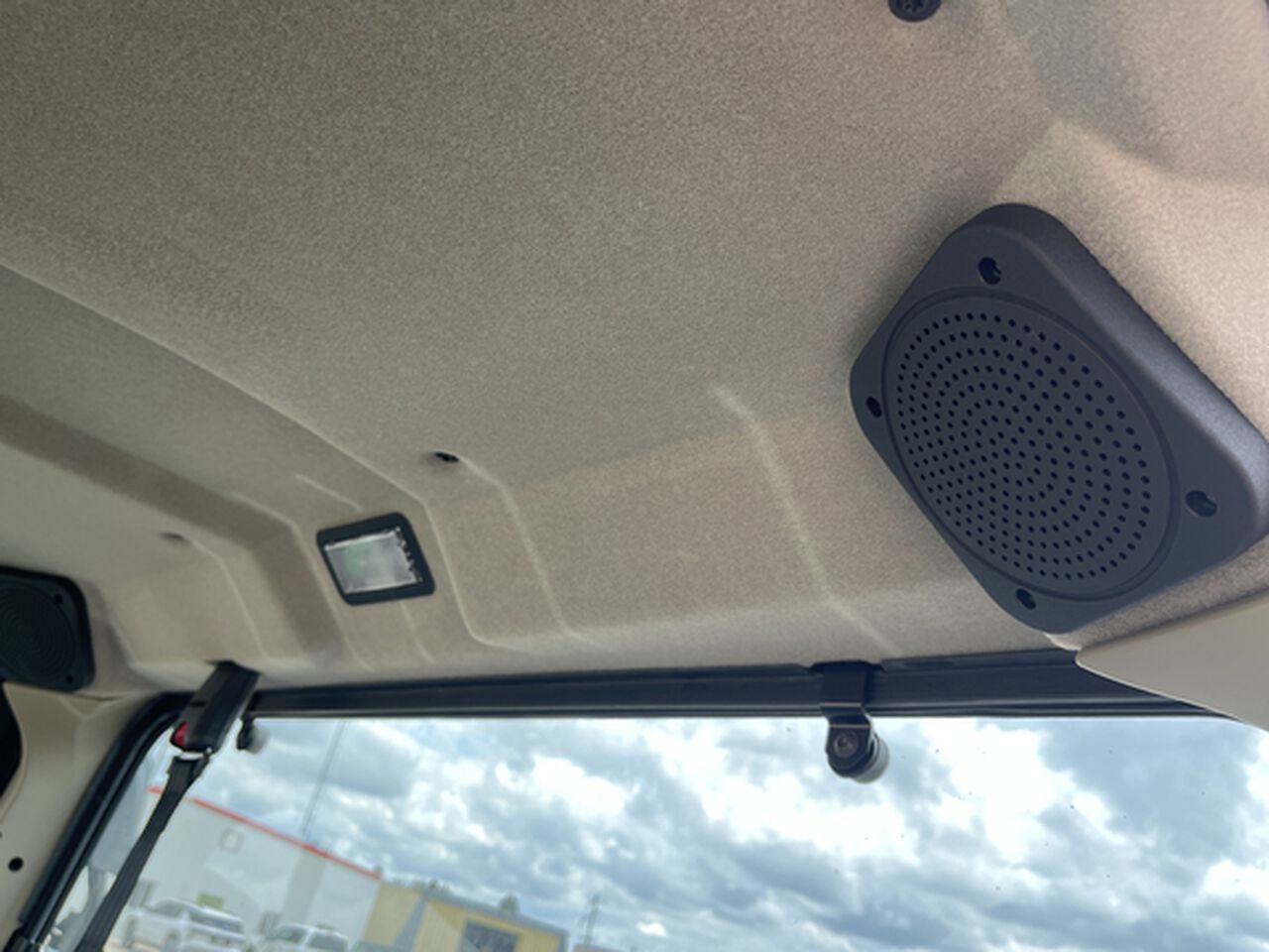 2026 XUV 845R - 441351,  image number 10