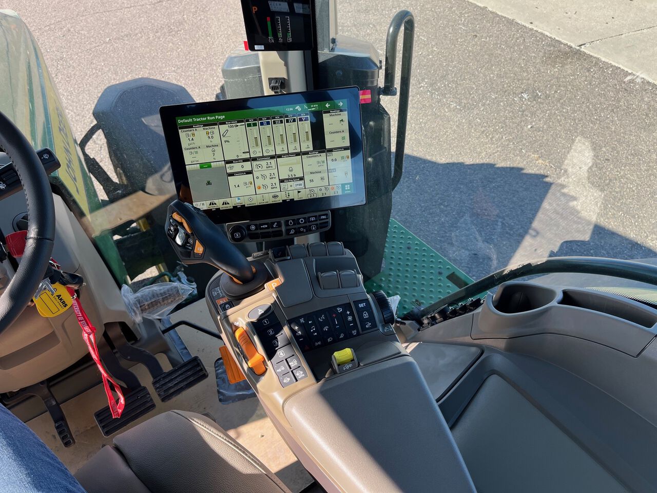 2025 8R 310 - 434718,  image number 8