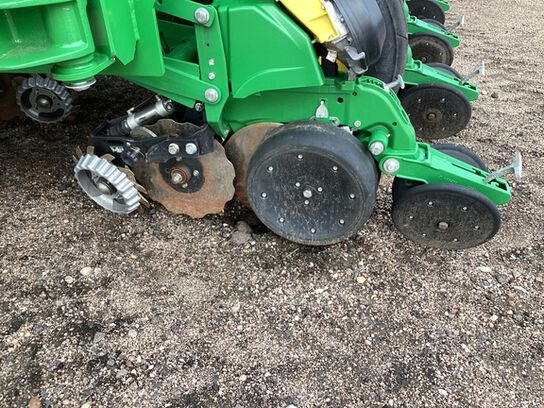 2023 1795 - 433950,  image number 20