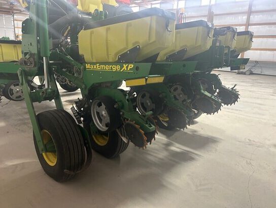 2007 1770NT - 444205,  image number 3