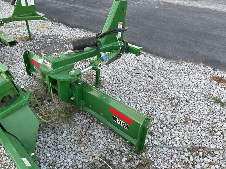 2022 RB2172H - 396101, 