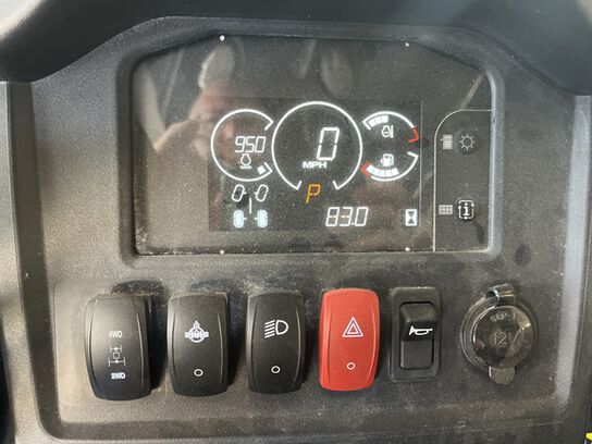 2023 XUV 825M S4 - 411818,  image number 13