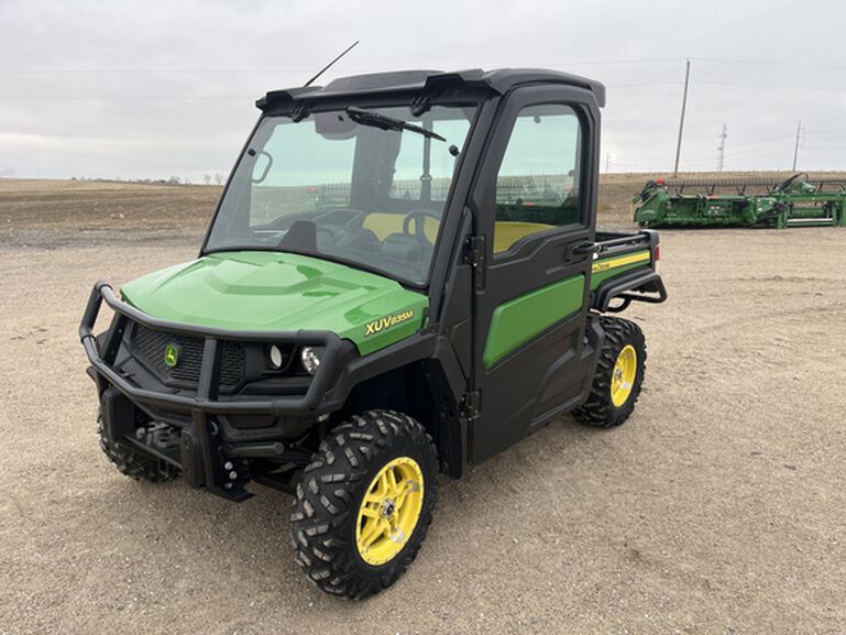 2019 XUV 835M - 424232, 