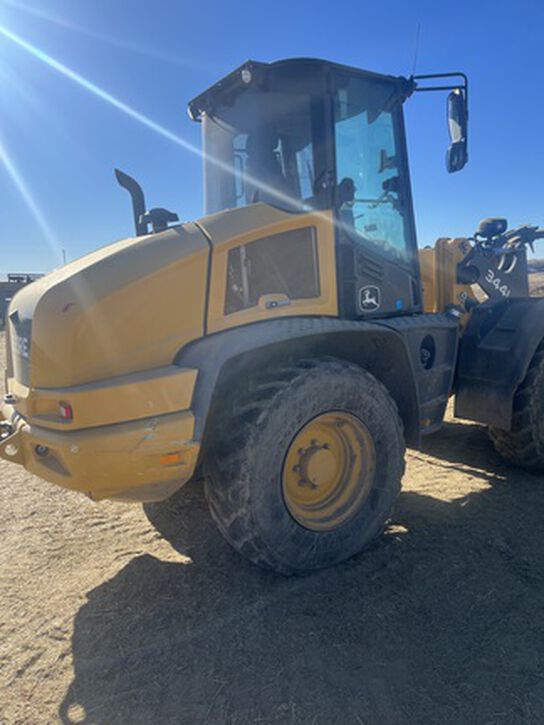 2018 344L - 443275,  image number 3