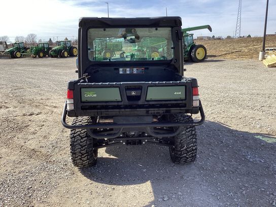 2023 XUV 835M - 441954,  image number 4