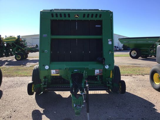 2022 560M - 441915,  image number 1