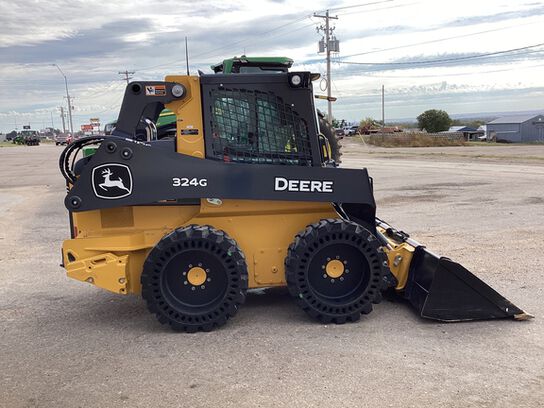 2024 324G - 440308,  image number 6