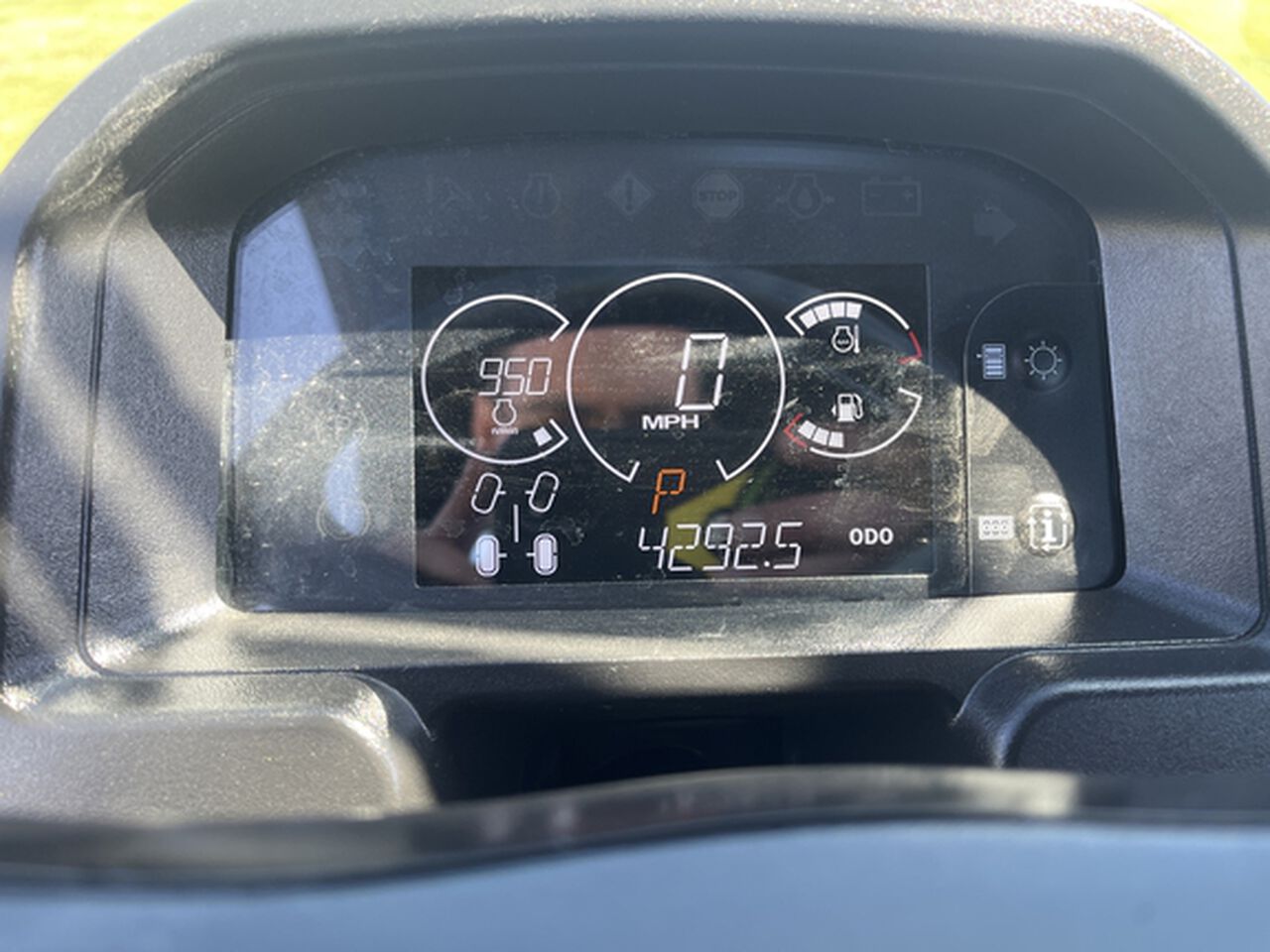 2023 XUV 835M - 437965,  image number 6