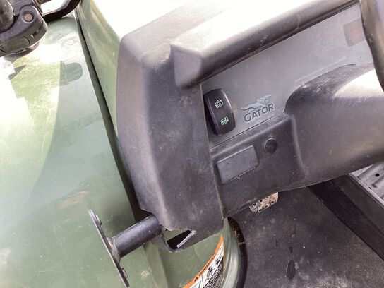 2014 XUV 825I - 427629,  image number 7