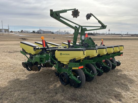 2023 1765 - 440332,  image number 3