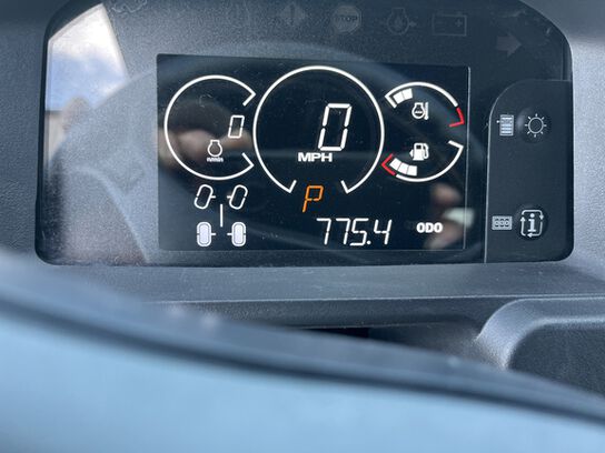 2024 XUV835M - 429707,  image number 10