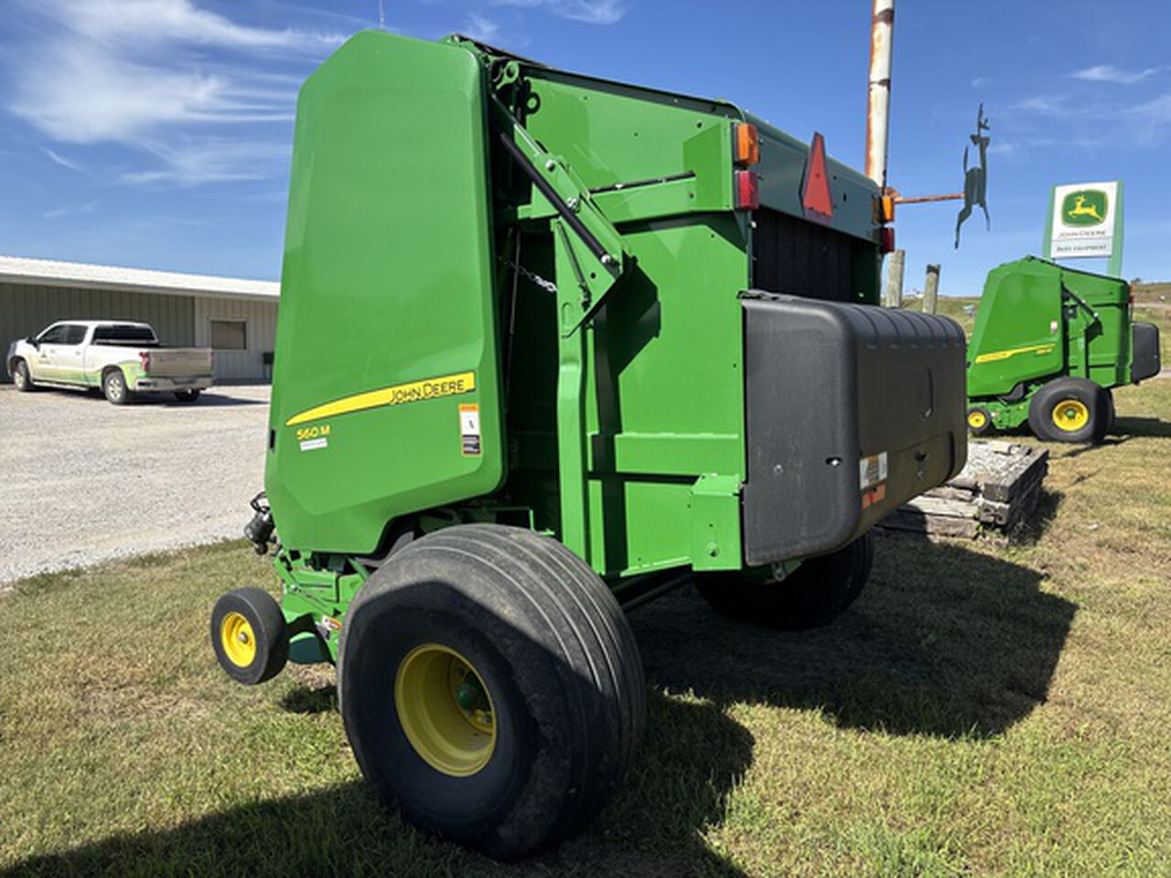 2019 560M - 448614,  image number 2