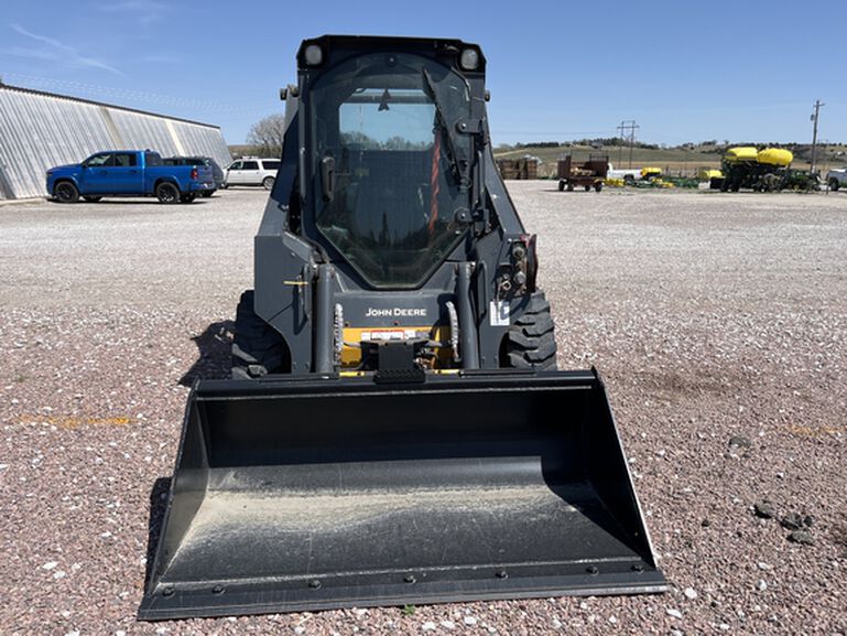 2024 318G - 438322, 