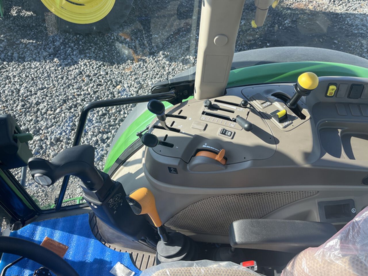 2024 5075M - 427063,  image number 9