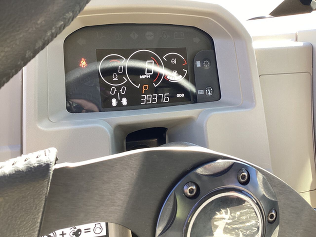 2022 XUV 835R - 413285,  image number 34