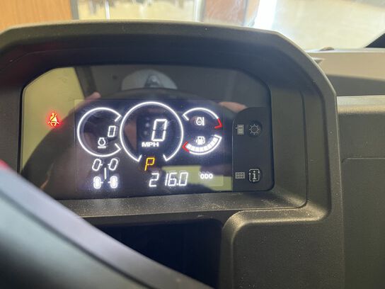 2024 XUV835M - 429704,  image number 12