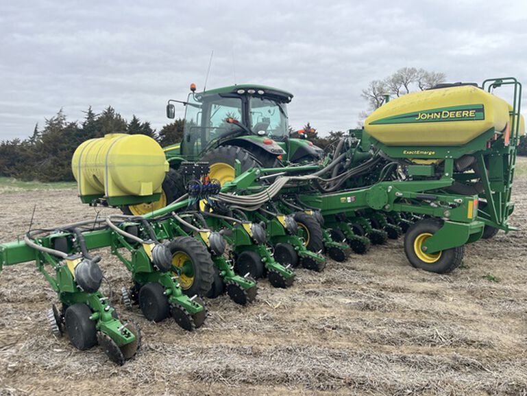 2016 1725 CCS - 439751, 