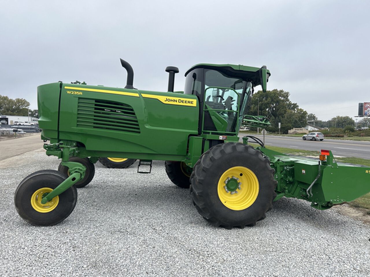 2025 W235R - 442127,  image number 5