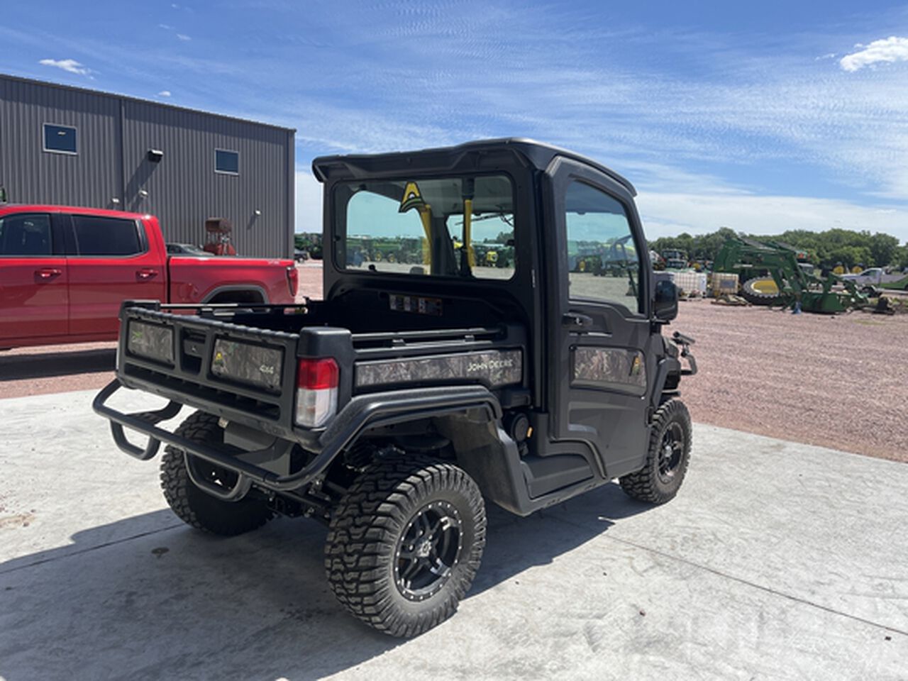 2023 XUV835M - 412941,  image number 3