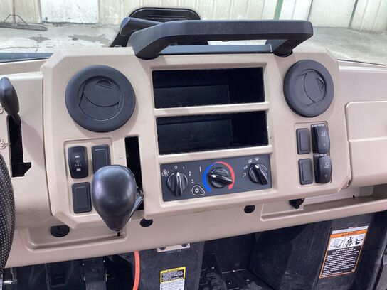 2018 XUV 835R - 439448,  image number 10