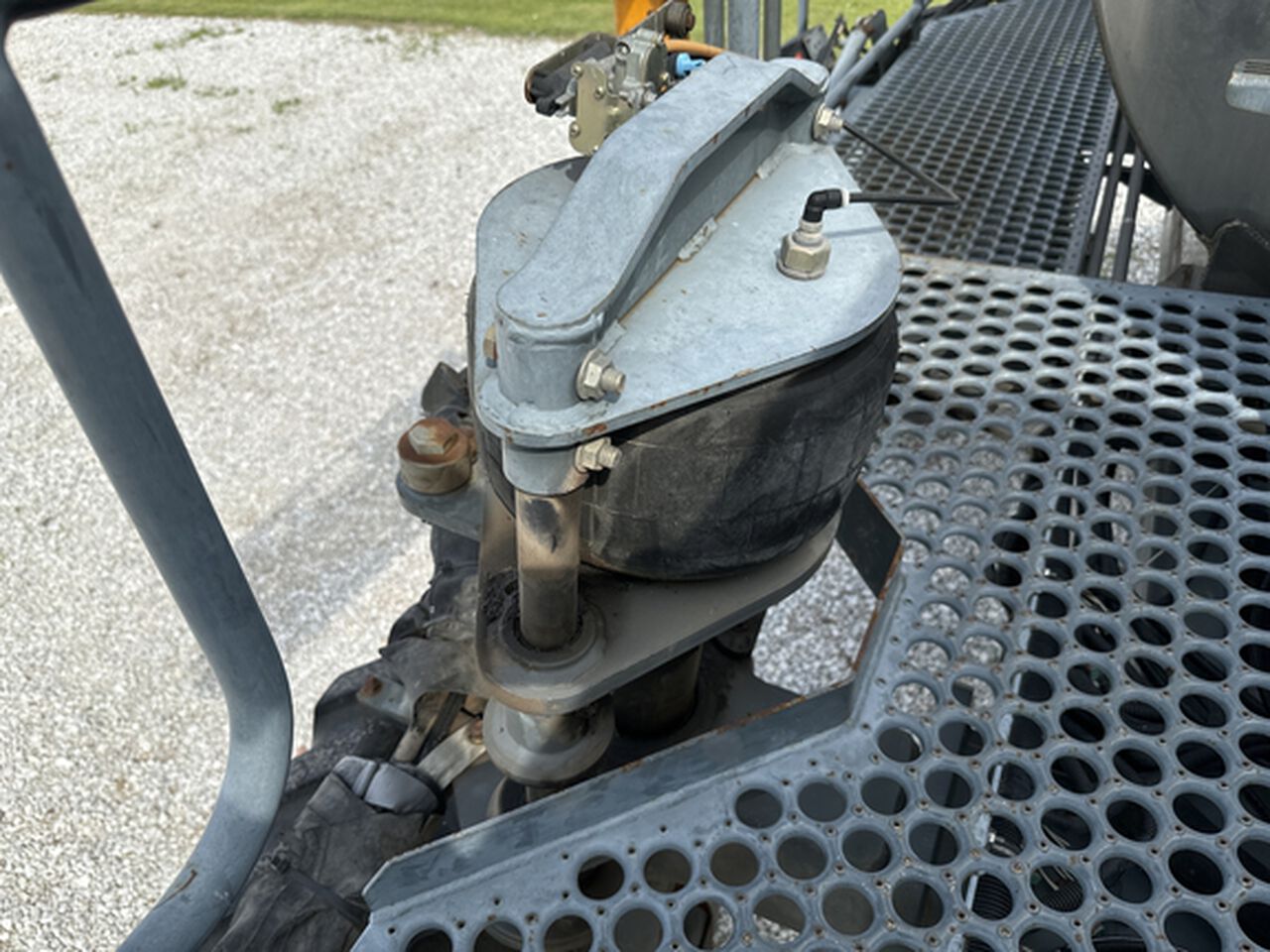 2009 STS12 - 417212,  image number 12