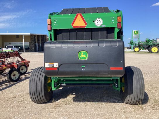 2022 560M - 430838,  image number 4