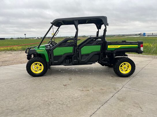 2023 XUV 825M S4 - 419432,  image number 6