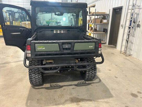 2023 XUV 835M - 441954,  image number 4