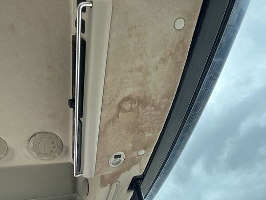 2011 8670 - 440764,  image number 16