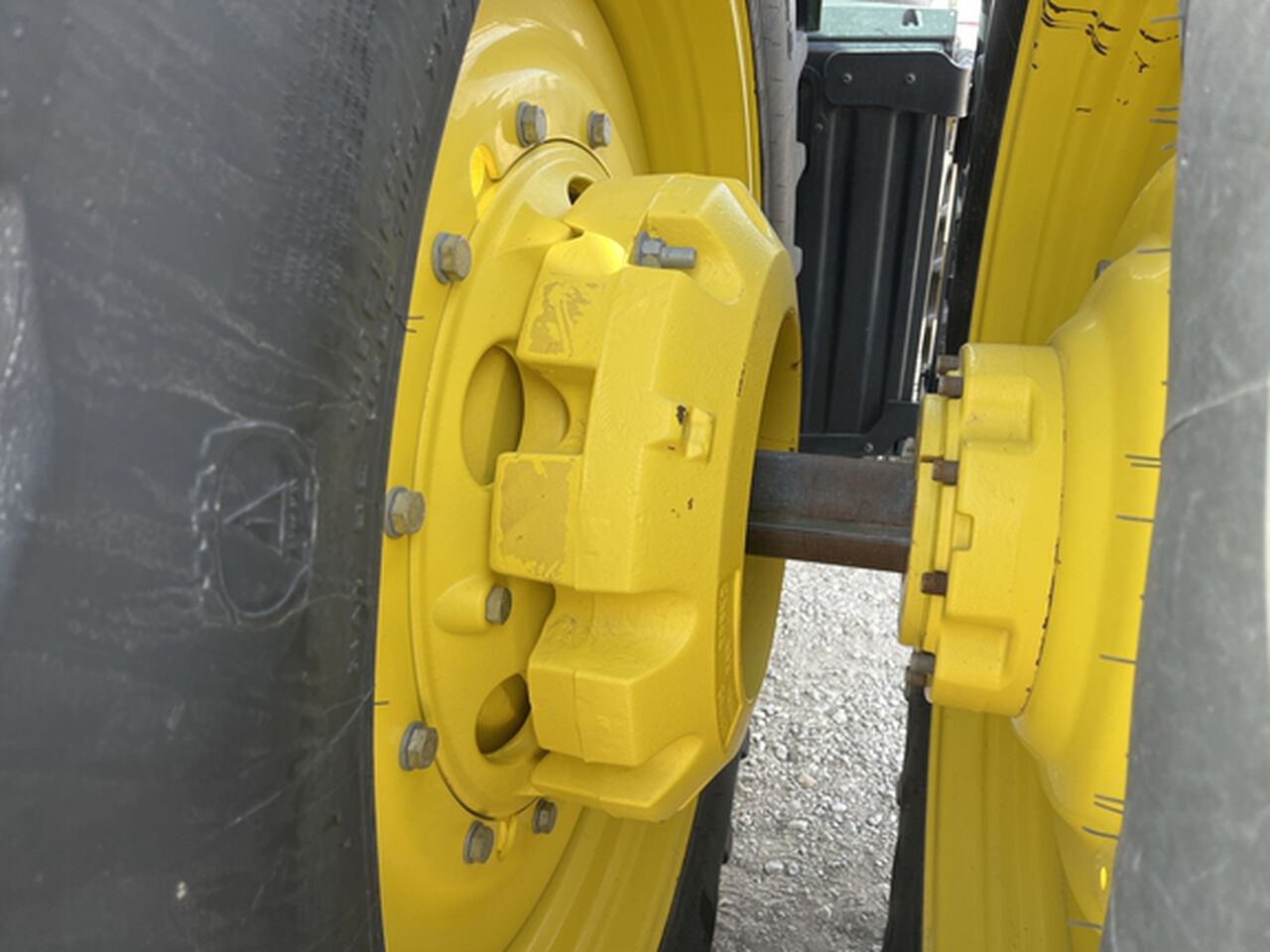 2017 8370R - 441497,  image number 21